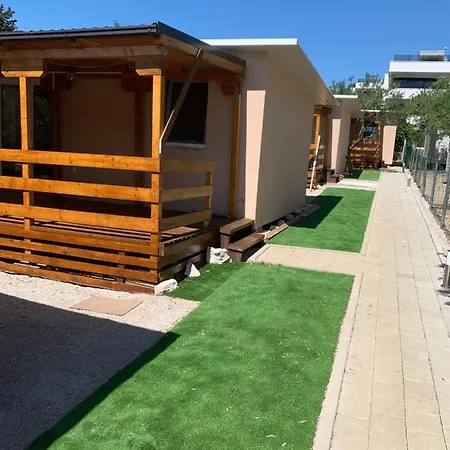 Kemping Kamp Karla & Bruno 2*