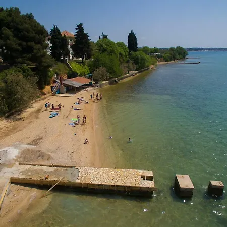 Kamp Karla & Bruno Sveti Filip i Jakov