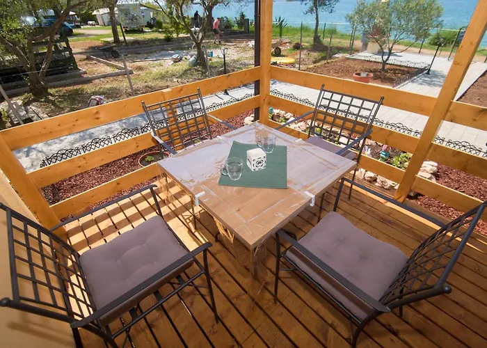 Kamp Karla & Bruno Κάμπινγκ 2*