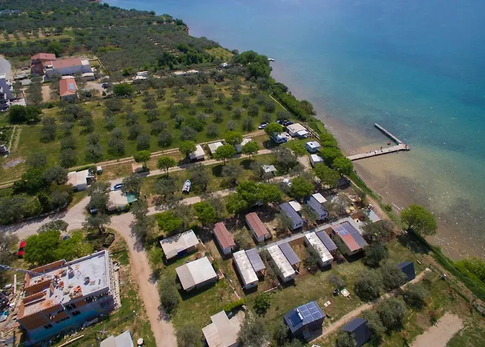 Κάμπινγκ Kamp Karla & Bruno Sveti Filip i Jakov