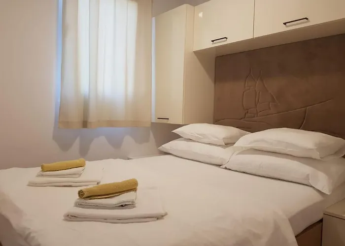 Kamp Karla & Bruno キャンプ場 2*